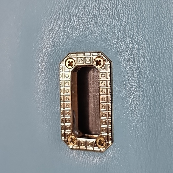 NWT - BADGLEY MISCHKA Elegant Blue Quilted Handbag - Picture 6 of 9